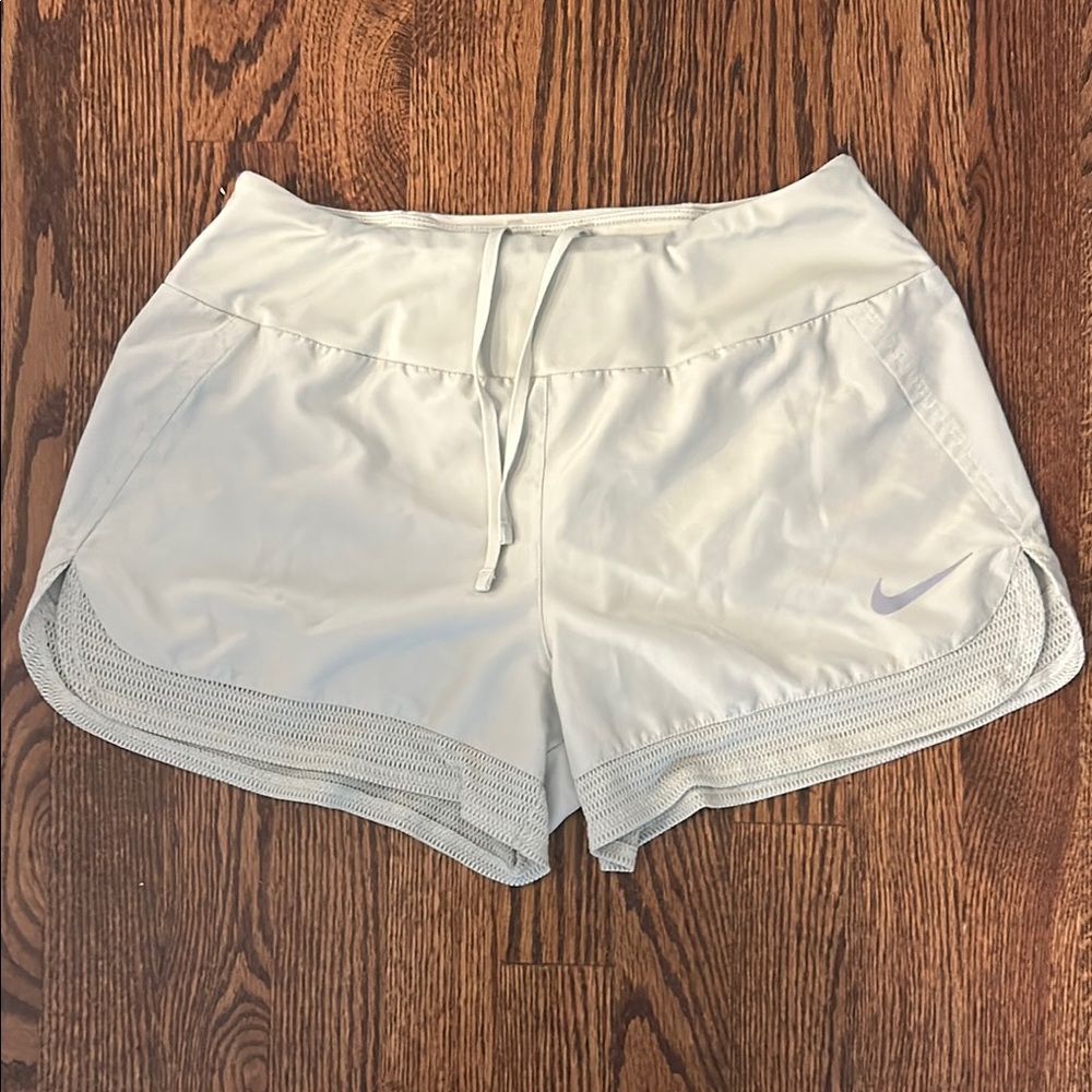 Nike Light Lime Green Athletic Shorts Women’s Size Small